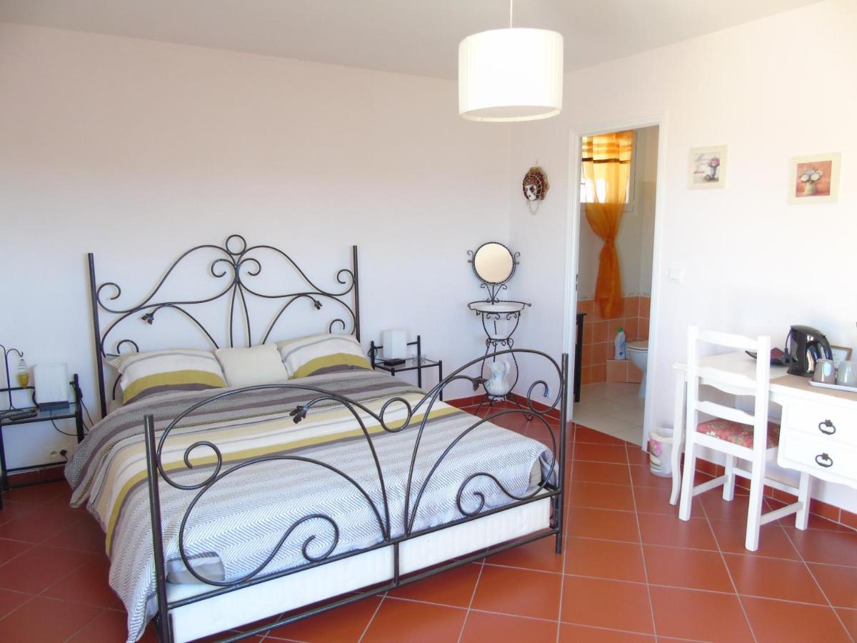 Mas Des Citronniers Bed & Breakfast Le Tignet Exterior photo
