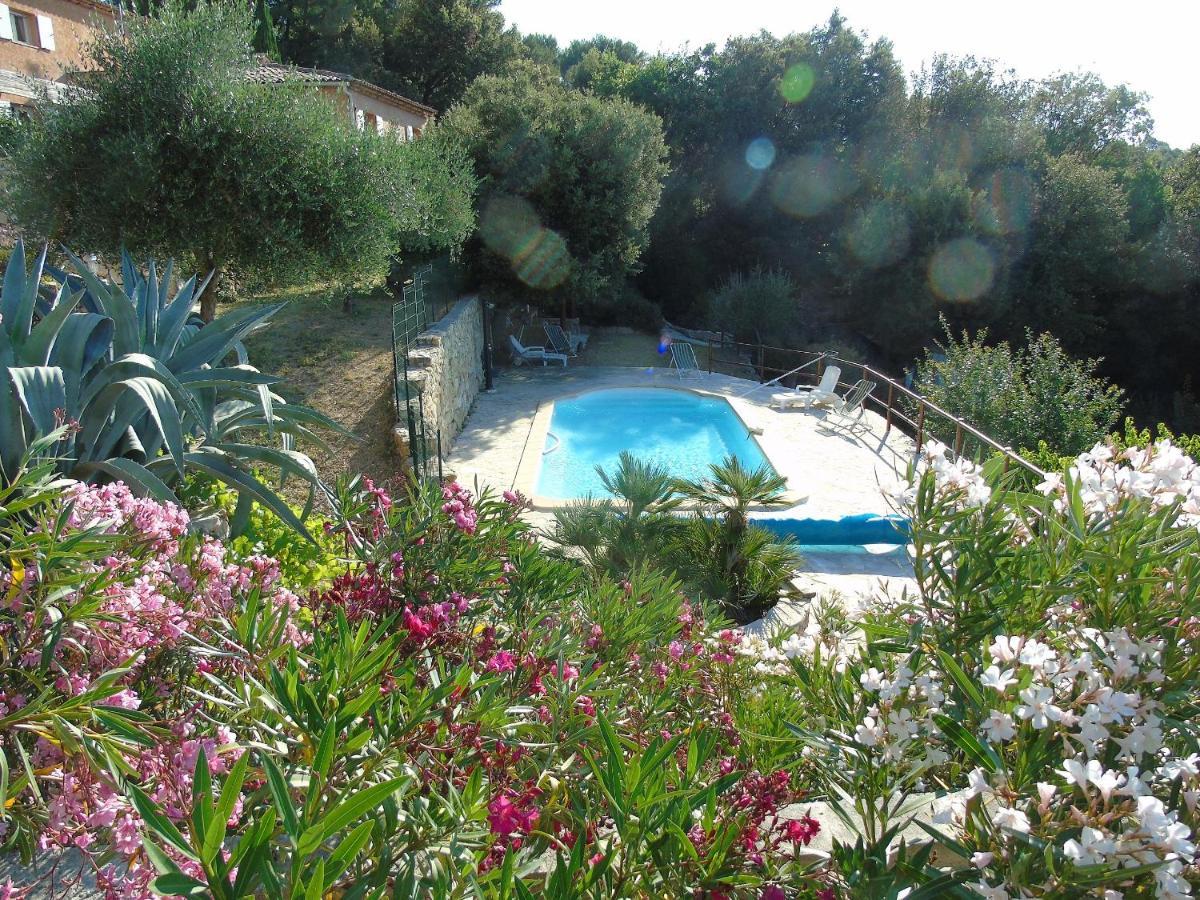 Mas Des Citronniers Bed & Breakfast Le Tignet Exterior photo