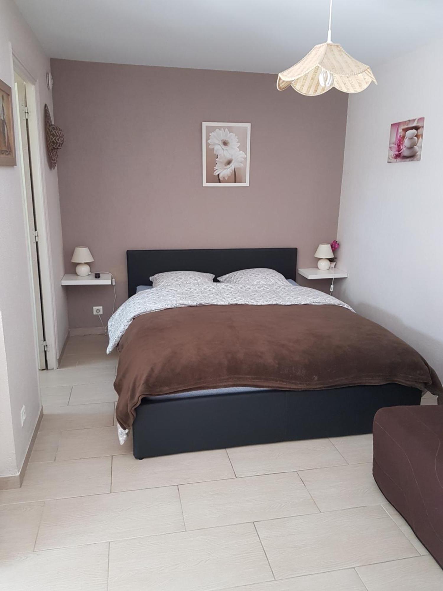 Mas Des Citronniers Bed & Breakfast Le Tignet Room photo
